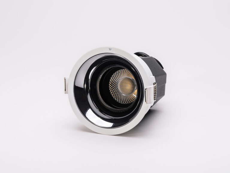 Kama Lights® Kryt bodovky 24V Dual White D82 Barva: Tmavý chrom